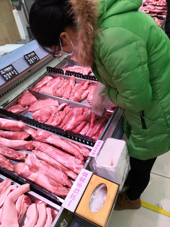 冷鏈?zhǔn)称钒踩绾伪Ｕ希坑浾咛皆L倉儲、運送、售賣全鏈條