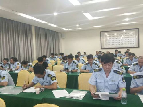 保障 指尖美味 更安全海口市食藥監局局召開 網絡餐飲服務監督管理辦法 暨食品安全突發事件處置培訓會